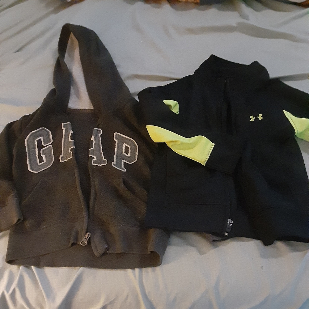 Lot of 2 boy 4t jackets guc